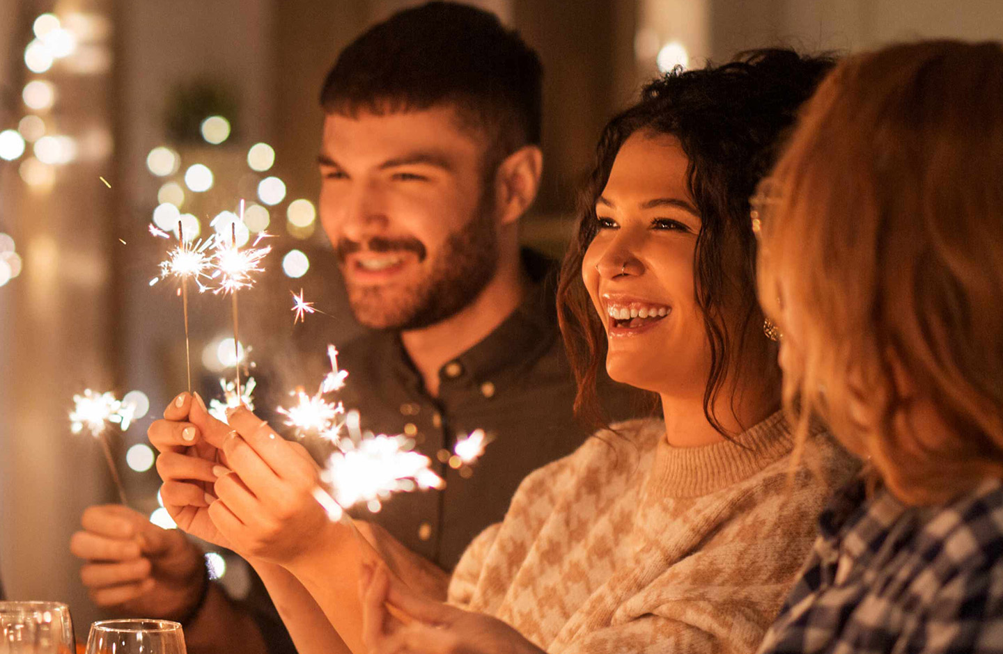 pessoas a celebrar o novo ano