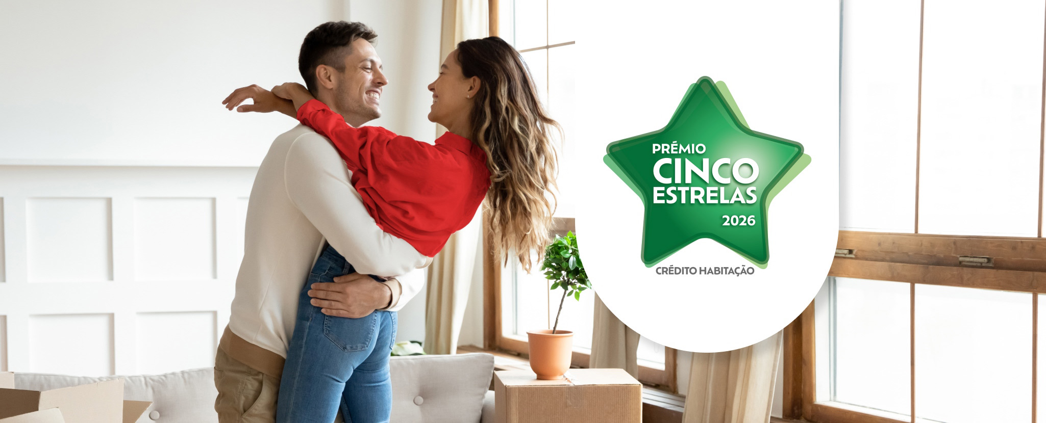 casal feliz abraçado e selo do prémio 5 estrelas