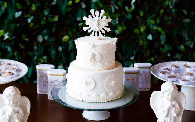 bolo de baptizado