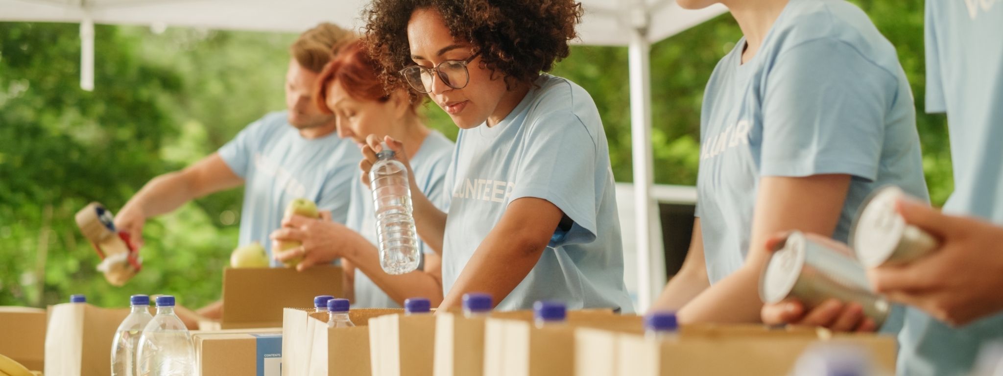 jovens a fazer voluntariado internacional